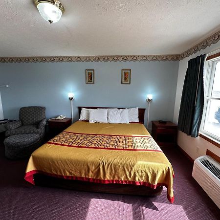 Attica Inn Экстерьер фото