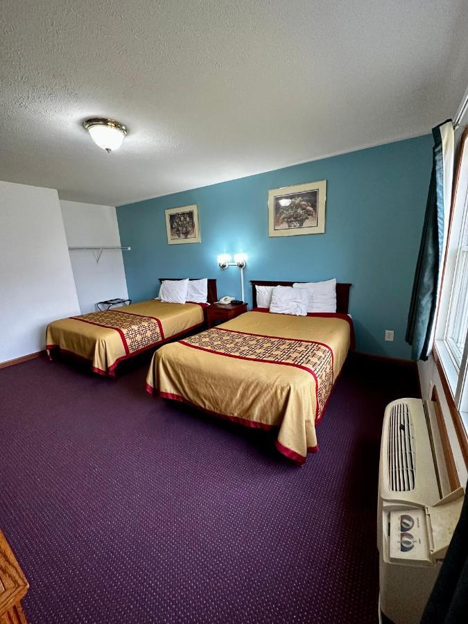 Attica Inn Экстерьер фото