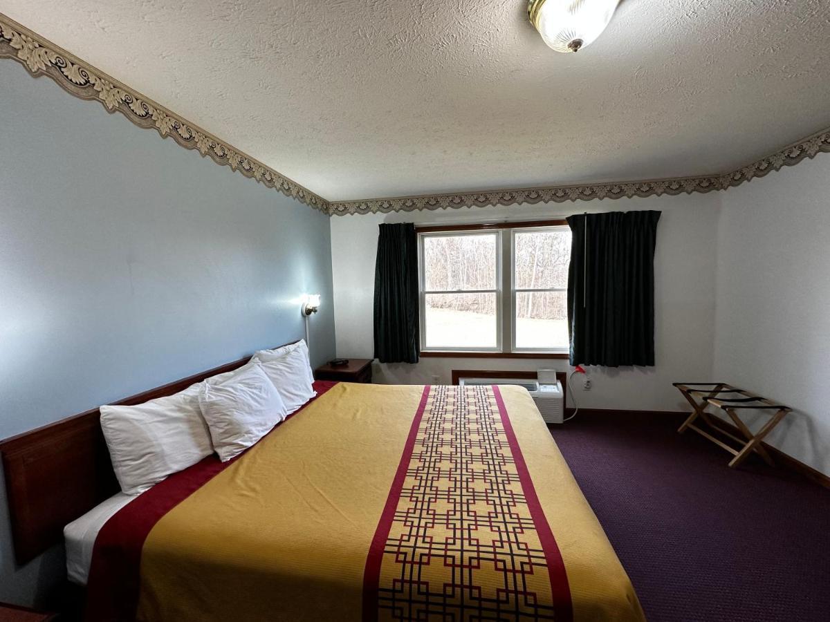Attica Inn Экстерьер фото